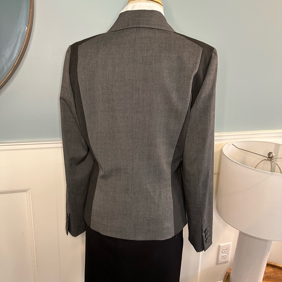 Tahari Arthur S. Levine Tailored Jacket - Picture 2 of 8